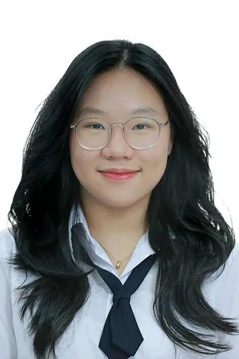 Trần Khánh Linh from Vietnam at English Olympiad Global